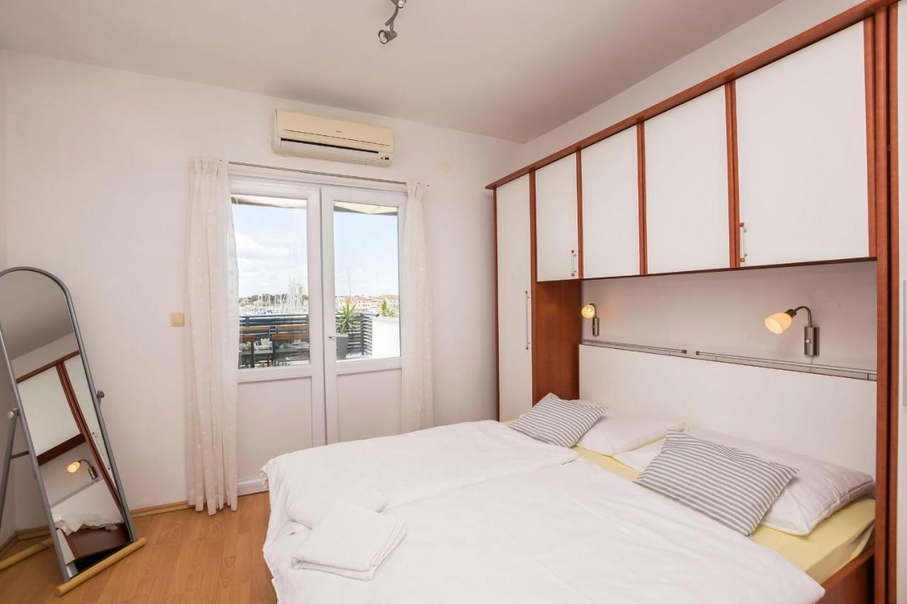 Apartments And Rooms Mare Vodice Exterior foto